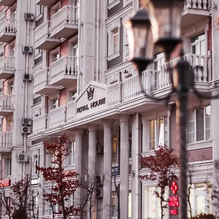 Royal House Apartment *